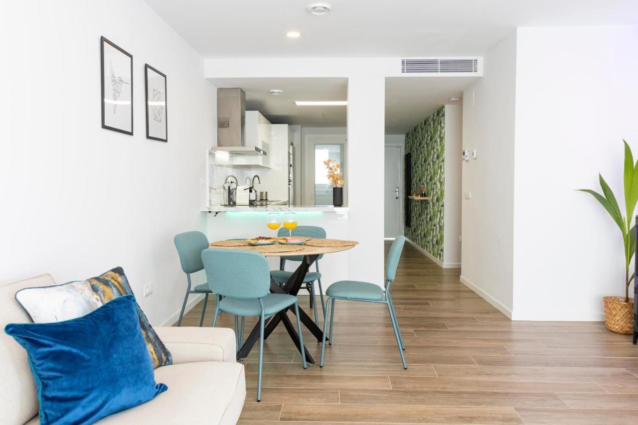 Fabuloso Apartamento Nuevo Con Parking Y Piscina Малага Екстериор снимка