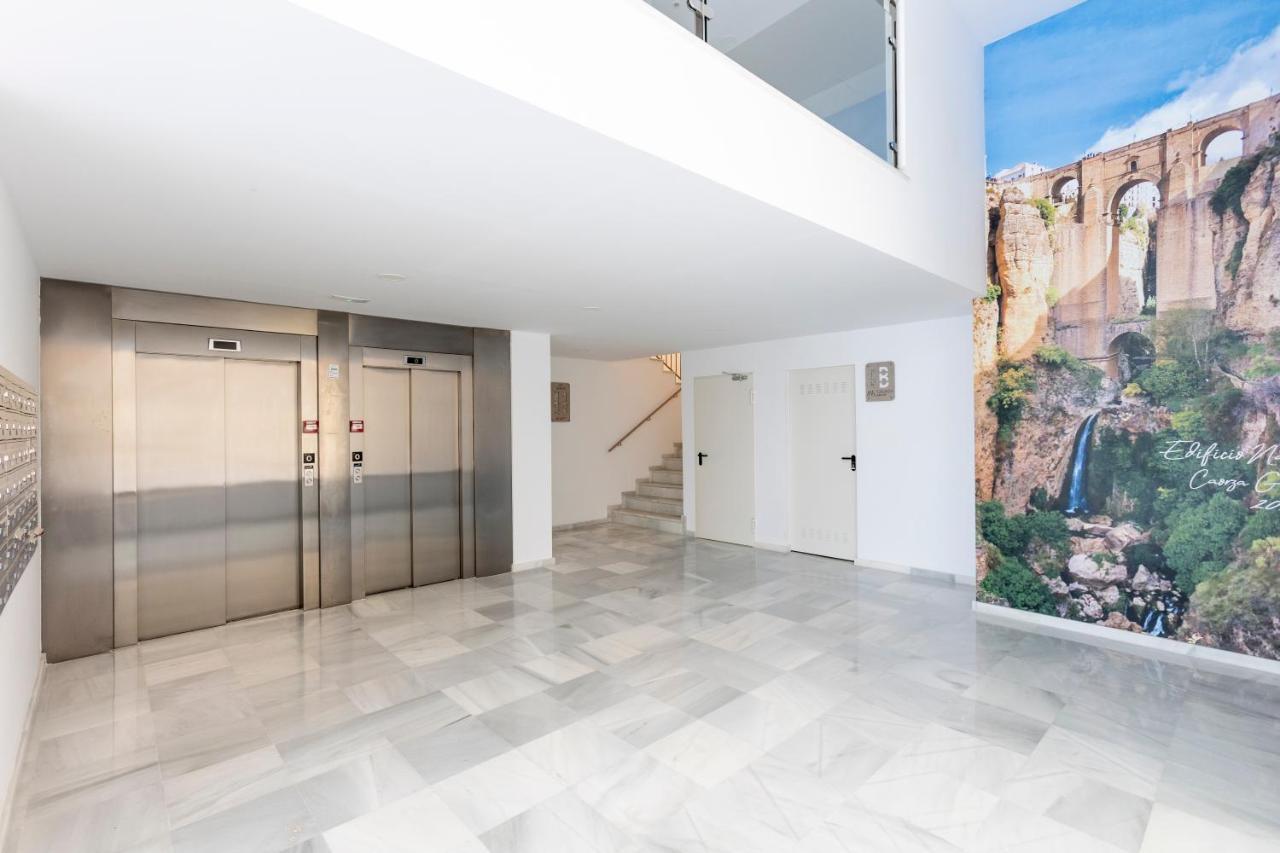 Fabuloso Apartamento Nuevo Con Parking Y Piscina Малага Екстериор снимка