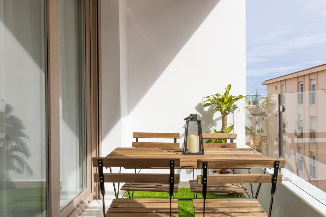 Fabuloso Apartamento Nuevo Con Parking Y Piscina Малага Екстериор снимка