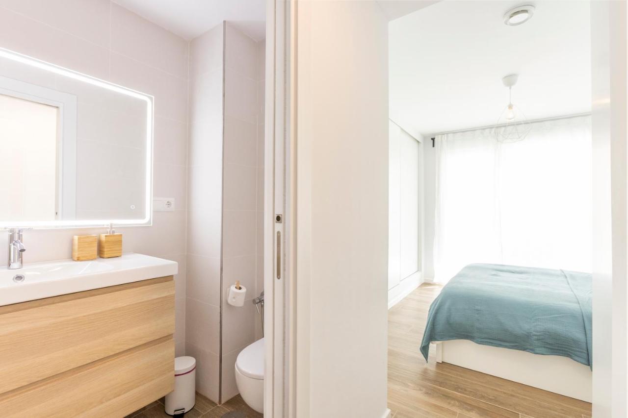Fabuloso Apartamento Nuevo Con Parking Y Piscina Малага Екстериор снимка
