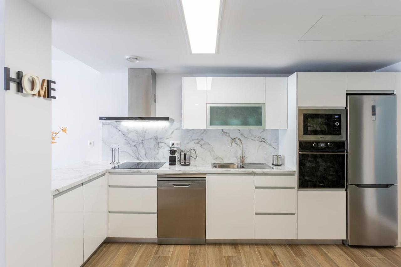 Fabuloso Apartamento Nuevo Con Parking Y Piscina Малага Екстериор снимка