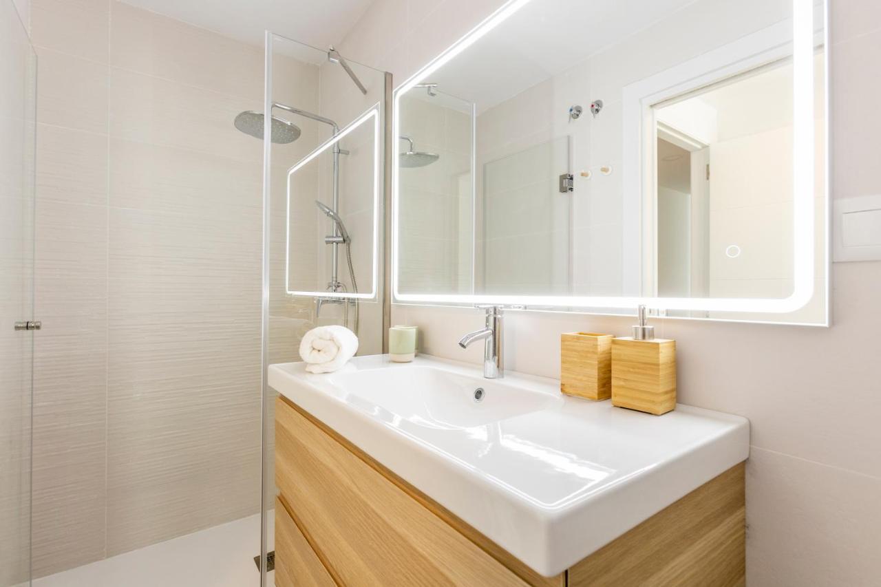 Fabuloso Apartamento Nuevo Con Parking Y Piscina Малага Екстериор снимка